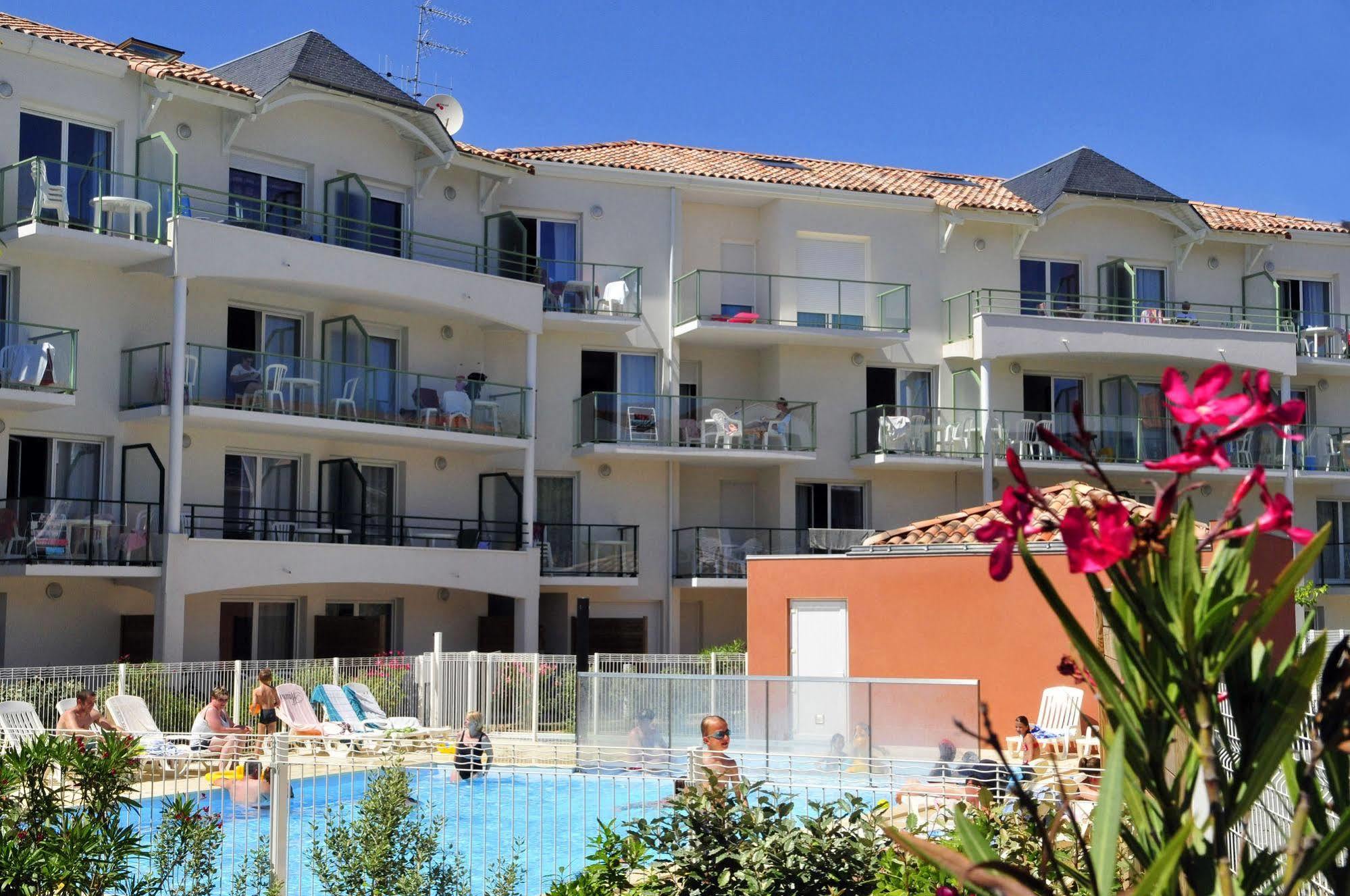 Vacanceole - Les Jardins De L'Amiraute Les Sables-dʼOlonne Exterior foto